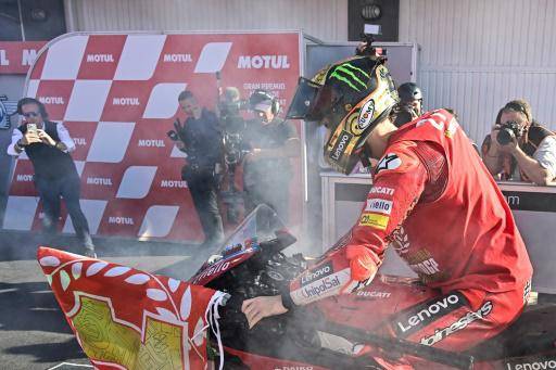 El italiano Francesco Bagnaia logra el título mundial de MotoGP