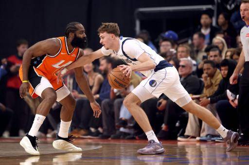 Cooper Flagg emula a LeBron y Charlotte frena la racha de Toronto