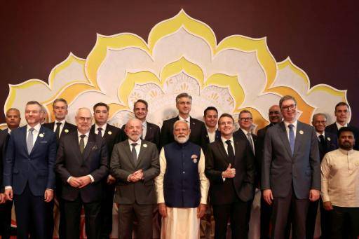 Líderes mundiales ultiman una postura común sobre la IA en la cumbre de India