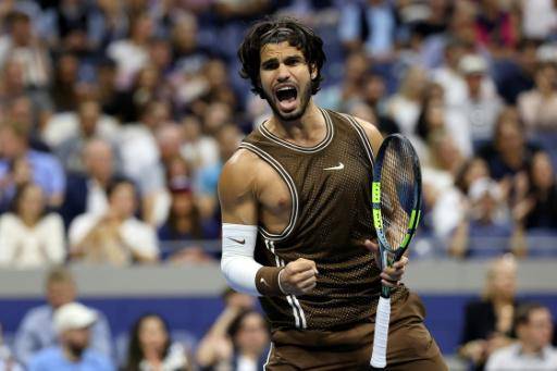 Carlos Alcaraz durante su victoria en la segunda ronda del Abierto de Estados Unidos el 2 de septiembre de 2026