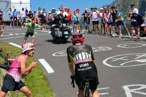 Pogacar y el calor, dos mazazos contra la emoción en el Tour