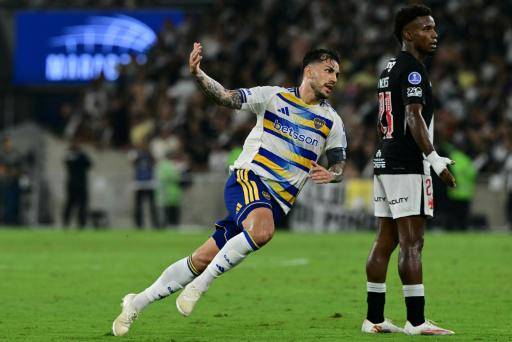 Leandro Paredes celebra tras marcar gol para Boca Juniors ante Vasco da Gama en la vuelta de las semifinales de la Copa Sudamericana, en el estadio Maracaná, en Rio de Janeiro, el 20 de octubre de 2026