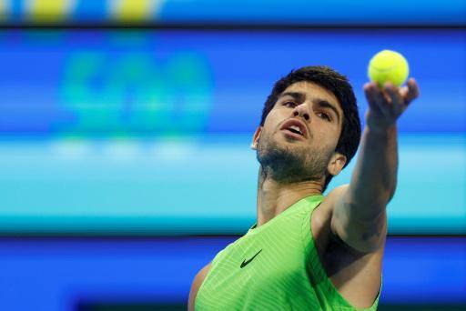 El invicto Alcaraz apunta al triplete en Indian Wells ante Sinner y Djokovic