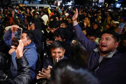 Felices y orgullosos, los bolivianos festejan el pase al repechaje del Mundial