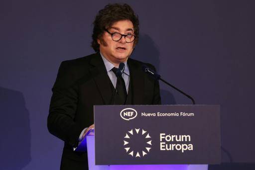 Milei llama dictador a Sánchez y Madrid le recrimina sus calumnias, en plena campaña electoral española