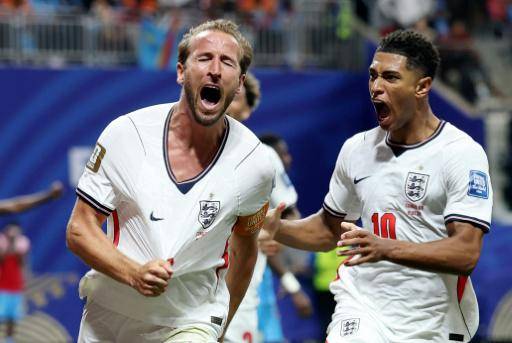 Harry Kane (izquierda) celebra junto a Jude Bellingham el primer gol de Inglaterra frente a la República Democrática del Congo en Atlanta el 1 de julio de 2026