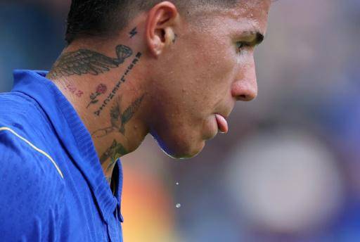 El mediocampista argentino Enzo Fernández en un partido amistoso de pretemporada entre Chelsea y Real Sociedad en el estadio Stamford Bridge, en Londres, el 15 de agosto de 2026