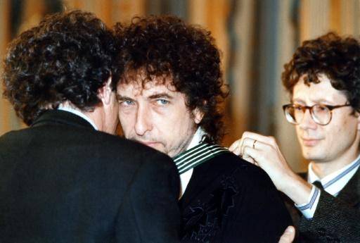 El cantautor estadounidense Bob Dylan recibió el Premio Nobel de Literatura en 2016