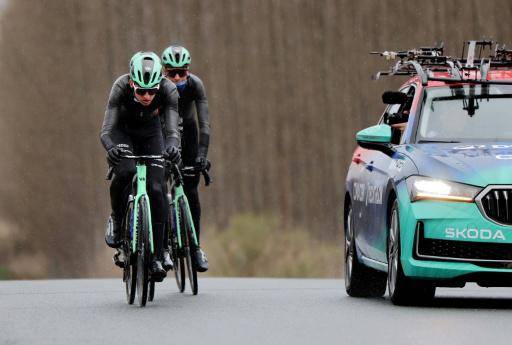 Cuando sigues a esos chicos, eso da mucha confianza, dice a la AFP Seixas, prodigio francés del ciclismo