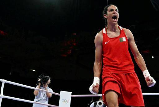 Boxeadora Khelif, inmersa en polémica de género, asegura primera medalla para Argelia