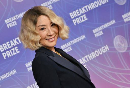 La actriz Michelle Yeoh acudió a la 12ª ceremonia de los Premios Breakthrough en Los Ángeles