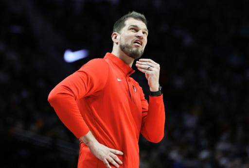 Edwards se eleva ante Wembanyama en remontada de Timberwolves