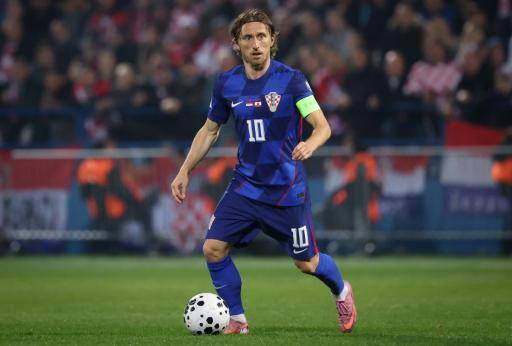 Países Bajos y Croacia se acercan al Mundial, Escocia y Dinamarca alargan su pulso