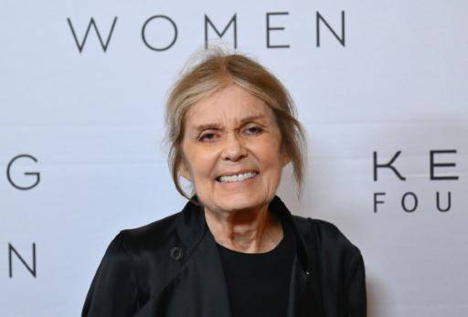 La periodista estadounidense y emblema del feminismo Gloria Steinem llega a un acto público de una fundación, el 15 de septiembre de 2022 en Nueva York