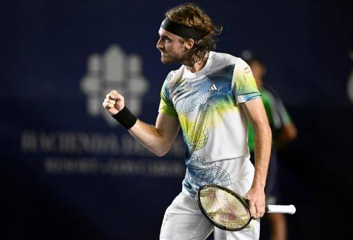 Tsitsipas y De Miñaur jugarán la final del Abierto de Los Cabos