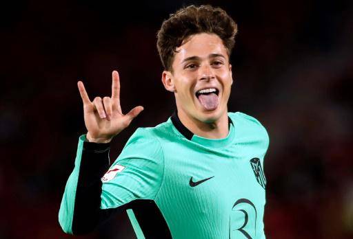 Atlético de Madrid gana 1-0 en Mallorca para aferrarse a la Champions