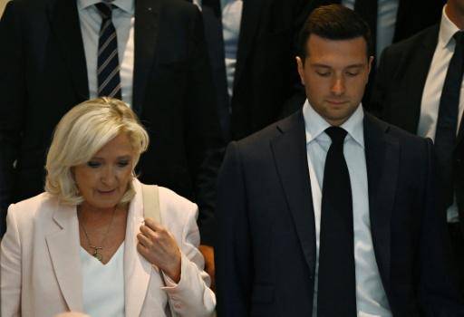 La extrema derecha francesa afirma que no se quedará de brazos cruzados tras acusaciones de antisemitismo