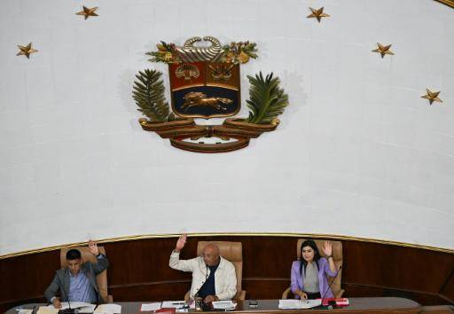 El Parlamento de Venezuela sesiona para la primera discusión de la ley de minería, el 9 de marzo de 2026
