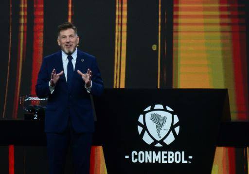 Presidente de Conmebol pide disculpas por dichos calificados de racistas en Brasil