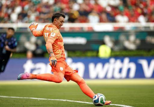 Uruguay eliminado del Mundial en una desastrosa noche para Muslera