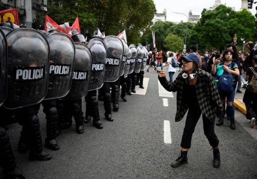 Nuevo revés para el proyecto de reformas de Milei, que ahora depende de los diputados