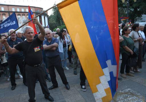 Ciudades de Nagorno Karabaj están bajo fuego intenso, afirman separatistas armenios