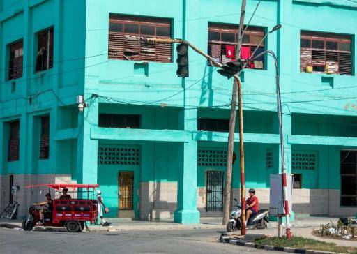 Cuba reconecta dos provincias a la red nacional tras un fallo eléctrico