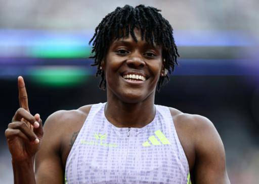 Marileidy Paulino tras ganar los 400 metros en la reunión de la Liga de Diamante de Londres, el 18 de julio de 2026