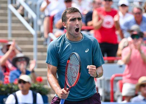 El español Daniel Mérida celebra el punto de partido contra el neerlandés Tallon Griekspoor durante su partido de octavos de final del Masters 1000 de Montreal el 9 de agosto de 2026