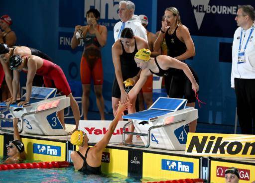 Australianas e italianos baten el récord del mundo en relevos durante el Mundial de Piscina Corta