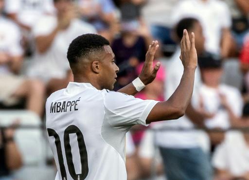 Con hambre de títulos y nuevos galones, Mbappé enfrenta una reválida este curso