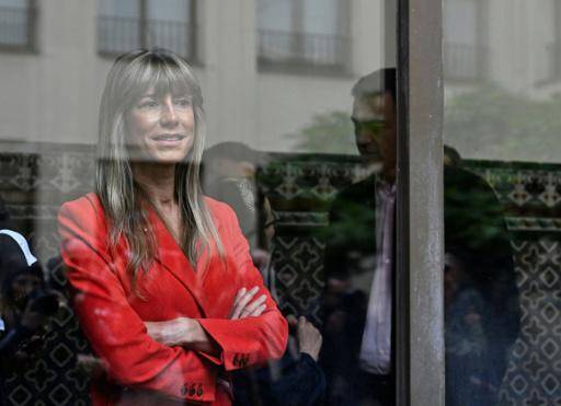 La esposa del presidente del gobierno de España evita un nuevo enfrentamiento con el juez