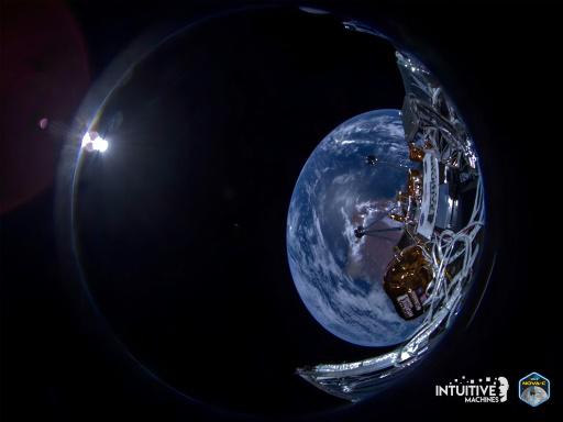 Una empresa privada estadounidense intenta posarse en la Luna
