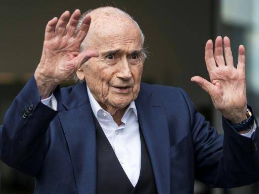 Blatter, favorable a que los hinchas no viajen a EEUU durante el Mundial