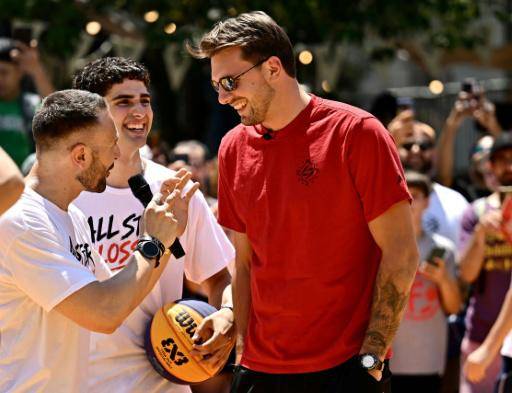 Con Doncic y Totti, dos clubes de básquet de Roma sueñan con la NBA Europa