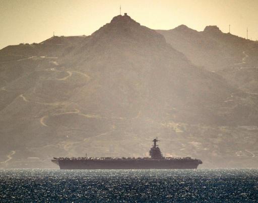 El USS Gerald R. Ford pasa por el Estrecho de Gibraltar el 20 de febrero de 2026.