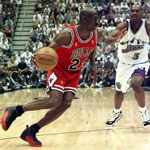Seis zapatillas de Michael Jordan vendidas en USD 8 millones, nuevo récord