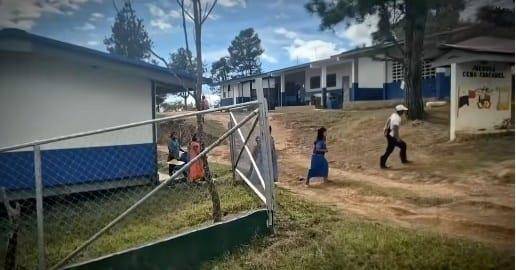 Rechazan donación de 350 mochilas al dirigente comarcal Josué Pedrol