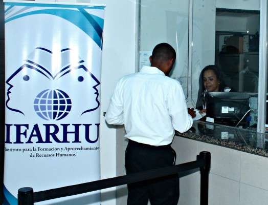 Ifarhu habilita plataforma para verificación de beca digital