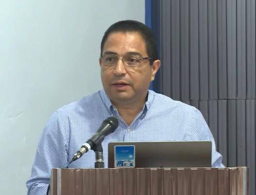 Analizan un nuevo marco legal para el uso de etanol en gasolina