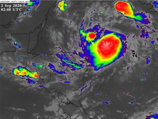 Tormenta Tropical Nana podría convertirse en huracán, se mantiene vigilancia