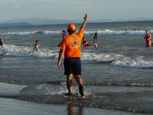 Sinaproc emite aviso por mareas que alcanzarán 5.61m de altura