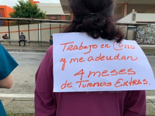 Trabajadores del San Miguel Arcángel denuncian falta de insumos, atrasos en pagos y colapso del sistema