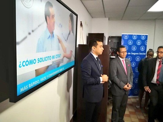 CSS implementa App móvil para tramitar citas