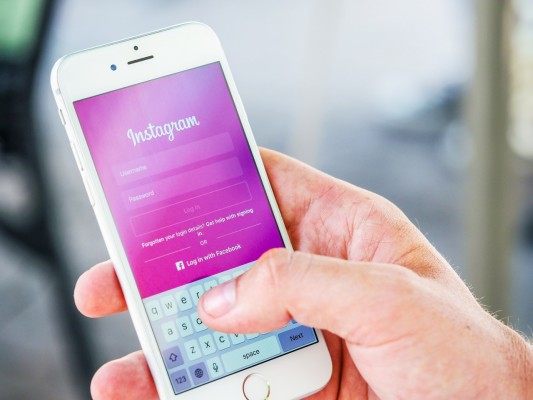 Cibercriminales usan perfiles falsos de bancos en Instagram para estafar