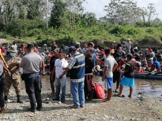 Panamá pide ayuda a EEUU para atender masivo ingreso de migrantes