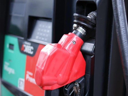 Precios de la gasolina bajarán hasta 31 centavos por galón a partir del viernes