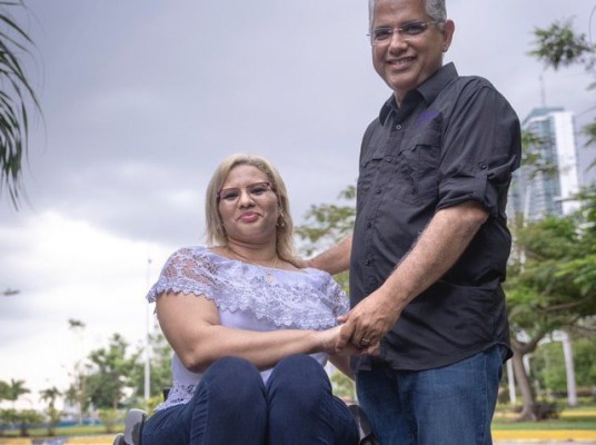 Blandón presenta a Iveth Valdés como su ministra de Desarrollo Social