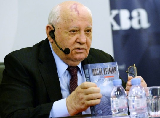 Gorbachov expondrá su visión del mundo actual en un nuevo libro