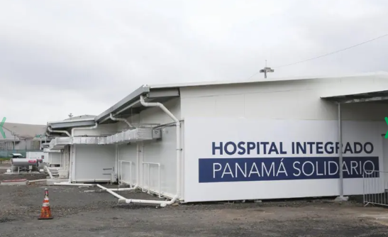 ML | Estructuras del hospital modular durante la pandemia.